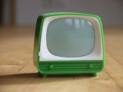 Kleiner retro Spielzeugbildschirm in grün